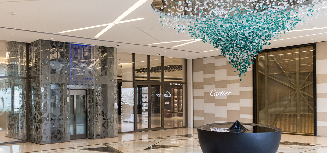 Al Faisaliah Mall | A WHOLE WORLD OF STYLES AND TASTES.